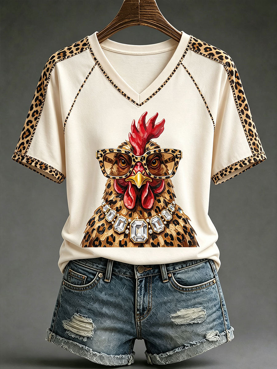 T-shirts à col en V Fun Rooster pour femmes