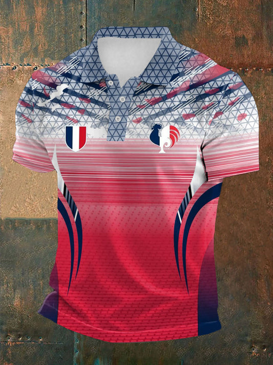 Le drapeau français des hommes conçoivent le polo à manches courtes comme image / S