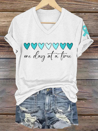 Un jour à la fois Teal ruban de sensibilisation cervicale de l'ovaire soutien V-Neck Tee