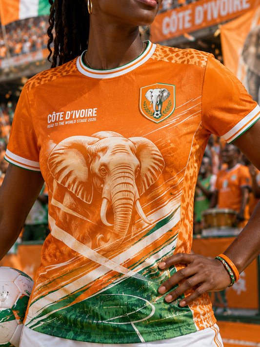 Tee-shirt Femme Manches Courtes Imprimé Éléphant Et Football