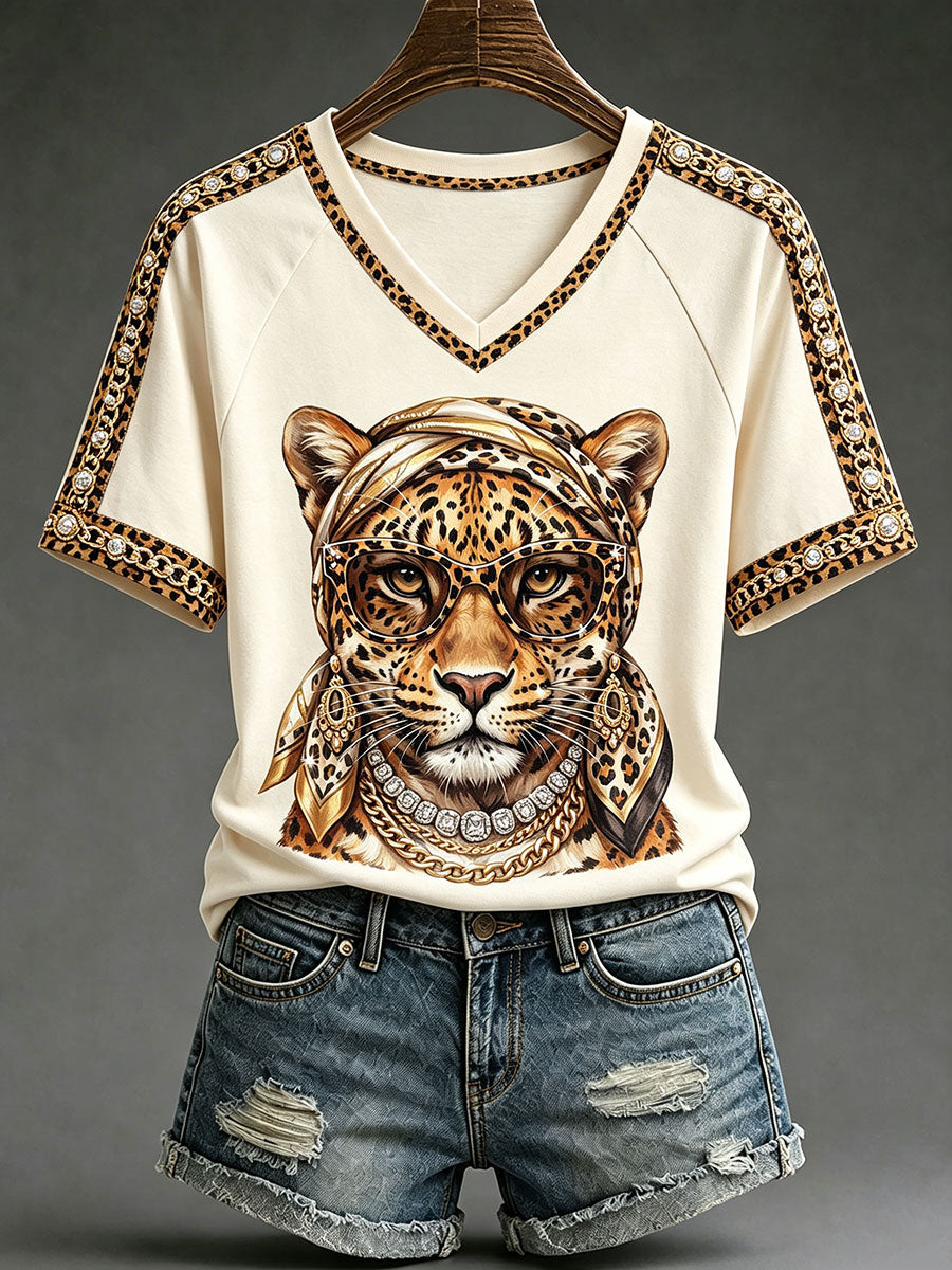 T-shirts à col en V Fun Tiger pour femmes