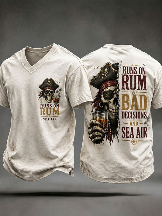 T-shirts pour hommes "Runs On Rum, Bad Decisions, and Sea Air"